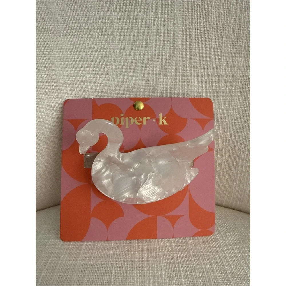 Piper K Swan Hair Claw Clip Pearlescent‎ Marble Like Acrylic Finish White Classy